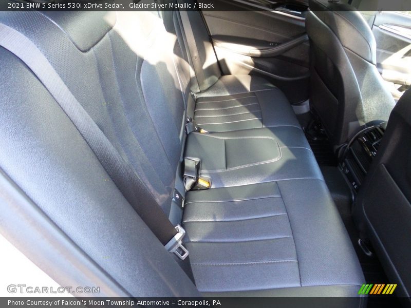 Glacier Silver Metallic / Black 2021 BMW 5 Series 530i xDrive Sedan