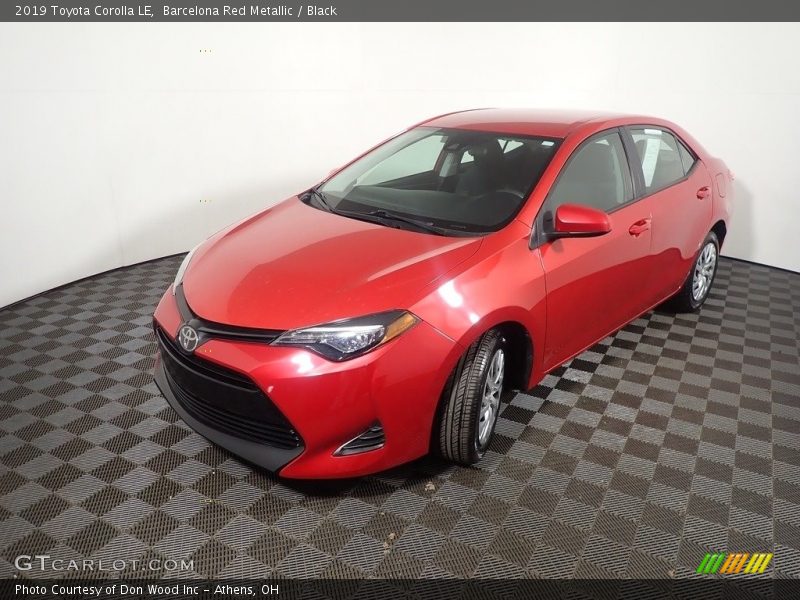 Barcelona Red Metallic / Black 2019 Toyota Corolla LE