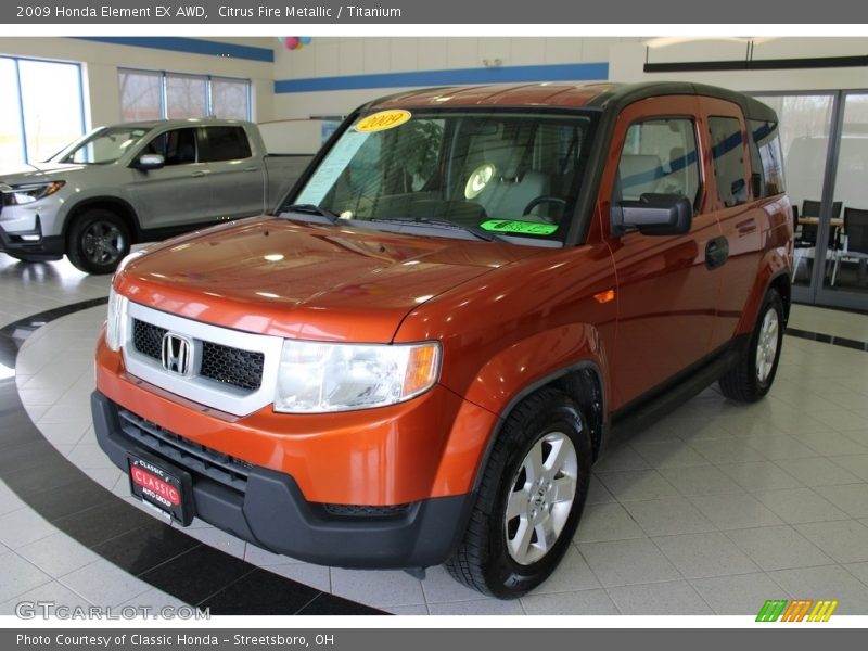 Front 3/4 View of 2009 Element EX AWD