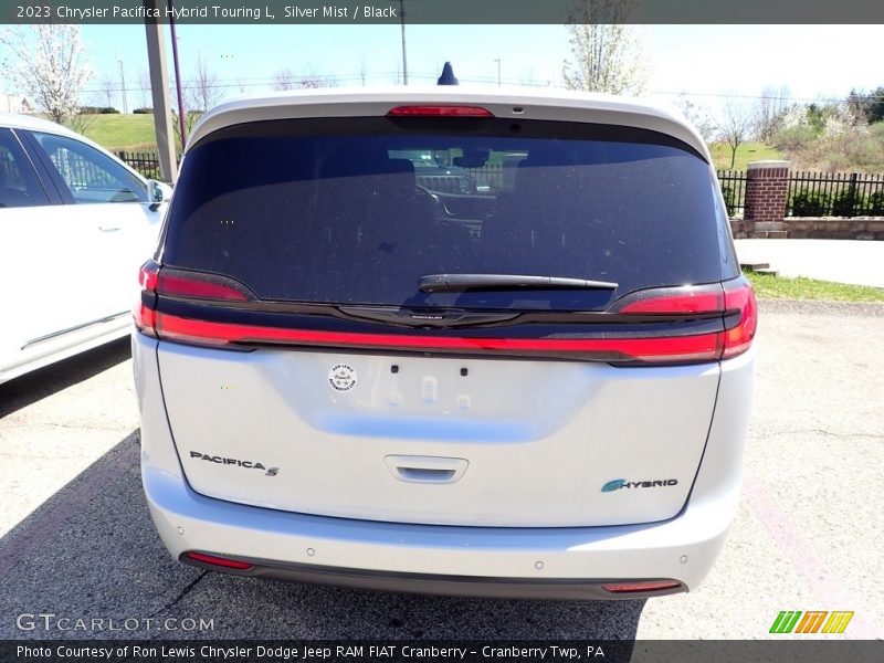 Silver Mist / Black 2023 Chrysler Pacifica Hybrid Touring L
