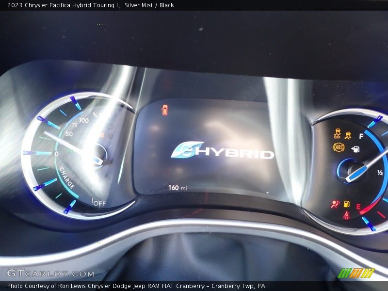Silver Mist / Black 2023 Chrysler Pacifica Hybrid Touring L