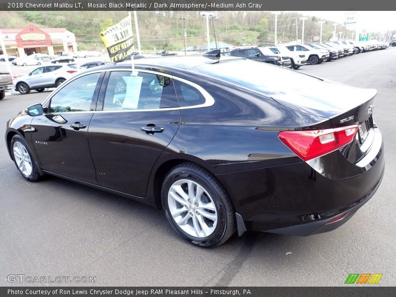 Mosaic Black Metallic / Dark Atmosphere/­Medium Ash Gray 2018 Chevrolet Malibu LT