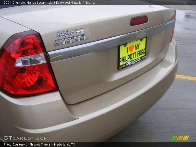 Light Driftwood Metallic / Neutral 2004 Chevrolet Malibu Sedan