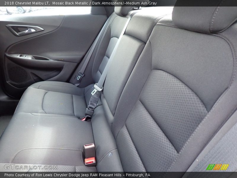 Mosaic Black Metallic / Dark Atmosphere/­Medium Ash Gray 2018 Chevrolet Malibu LT