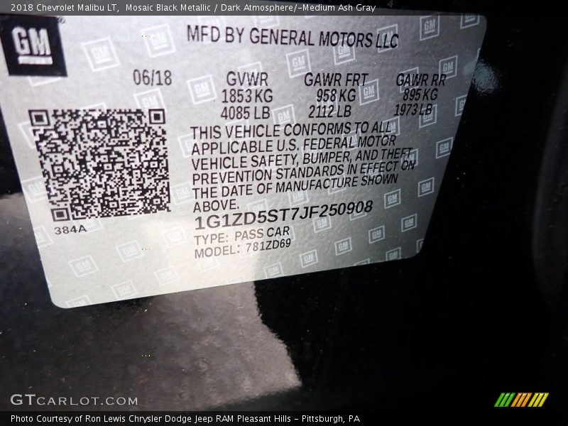 Mosaic Black Metallic / Dark Atmosphere/­Medium Ash Gray 2018 Chevrolet Malibu LT