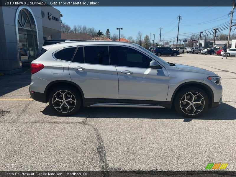 Glacier Silver Metallic / Black 2018 BMW X1 xDrive28i