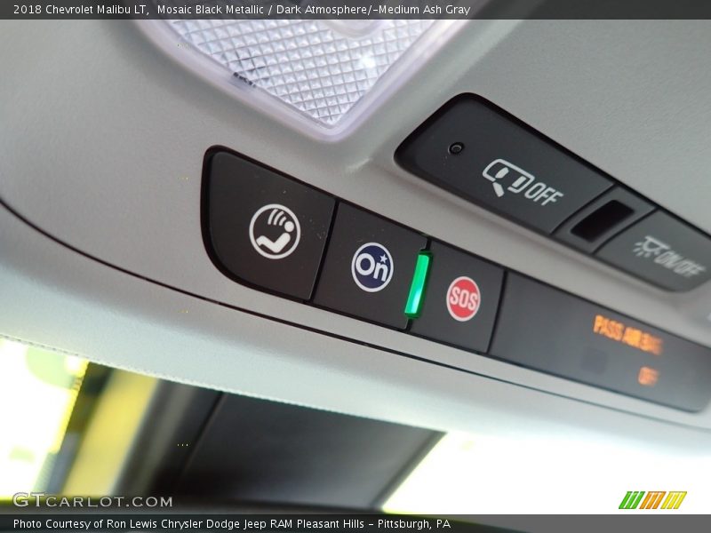 Mosaic Black Metallic / Dark Atmosphere/­Medium Ash Gray 2018 Chevrolet Malibu LT