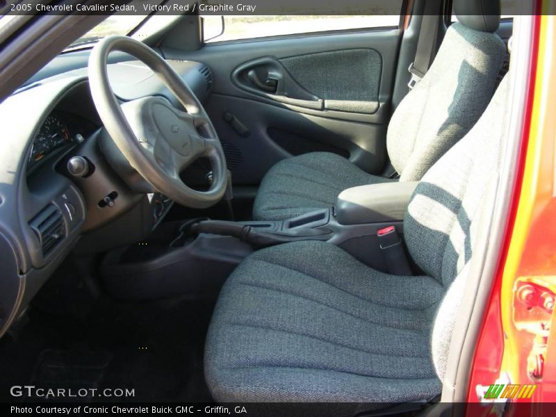 Victory Red / Graphite Gray 2005 Chevrolet Cavalier Sedan