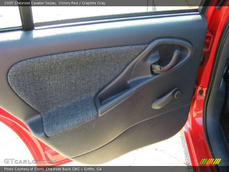 Victory Red / Graphite Gray 2005 Chevrolet Cavalier Sedan
