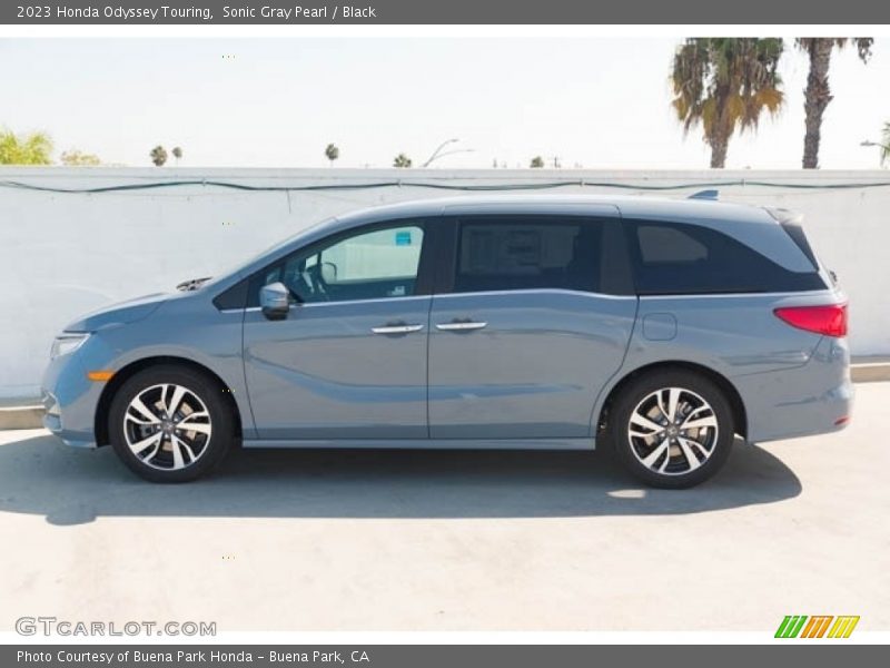 Sonic Gray Pearl / Black 2023 Honda Odyssey Touring