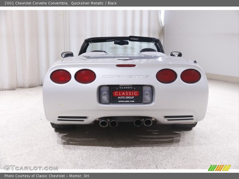 Quicksilver Metallic / Black 2001 Chevrolet Corvette Convertible