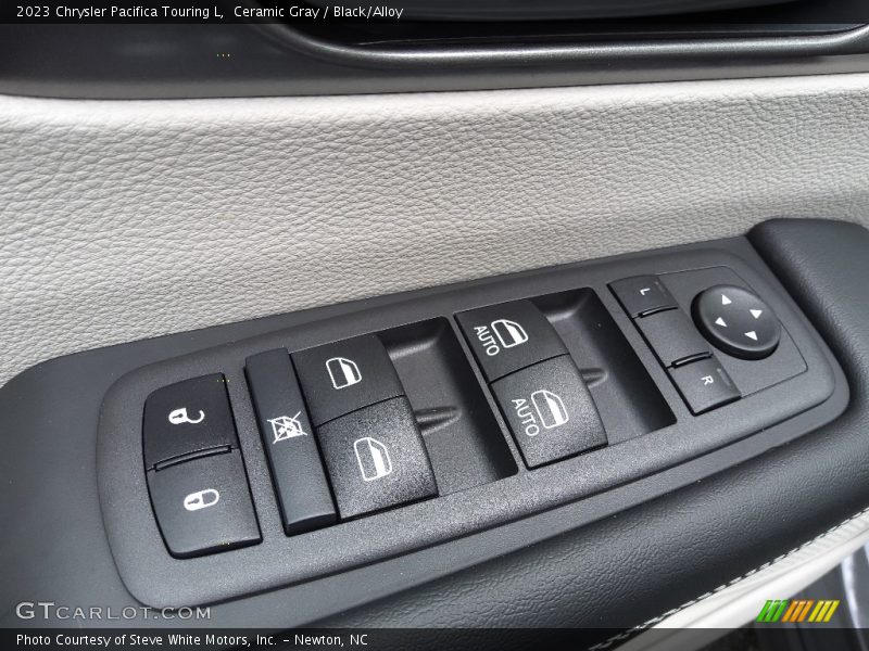 Ceramic Gray / Black/Alloy 2023 Chrysler Pacifica Touring L