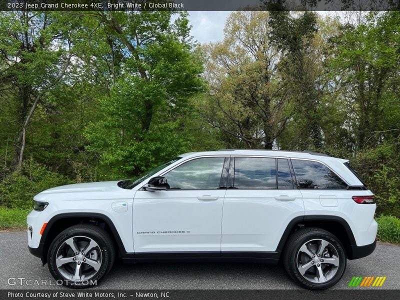  2023 Grand Cherokee 4XE Bright White