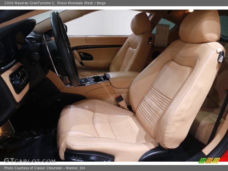 Front Seat of 2009 GranTurismo S