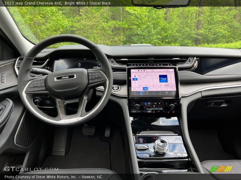 Bright White / Global Black 2023 Jeep Grand Cherokee 4XE