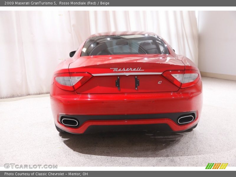 Exhaust of 2009 GranTurismo S