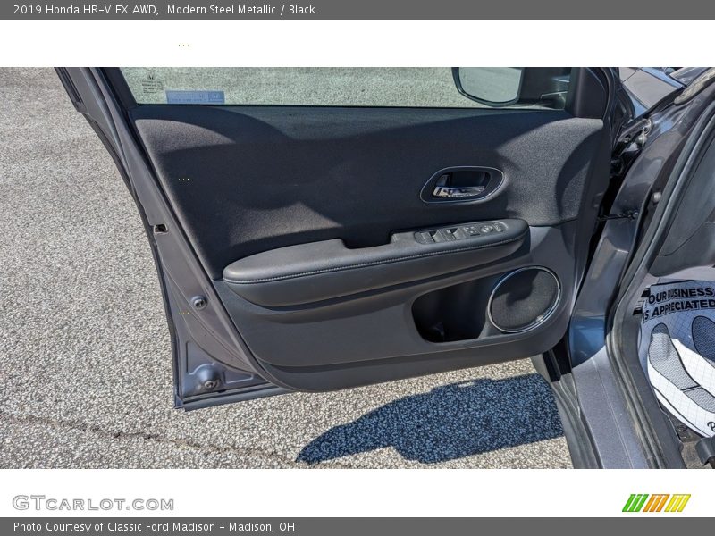 Modern Steel Metallic / Black 2019 Honda HR-V EX AWD