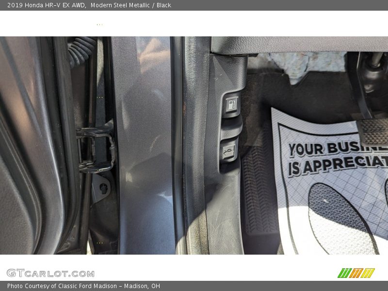 Modern Steel Metallic / Black 2019 Honda HR-V EX AWD