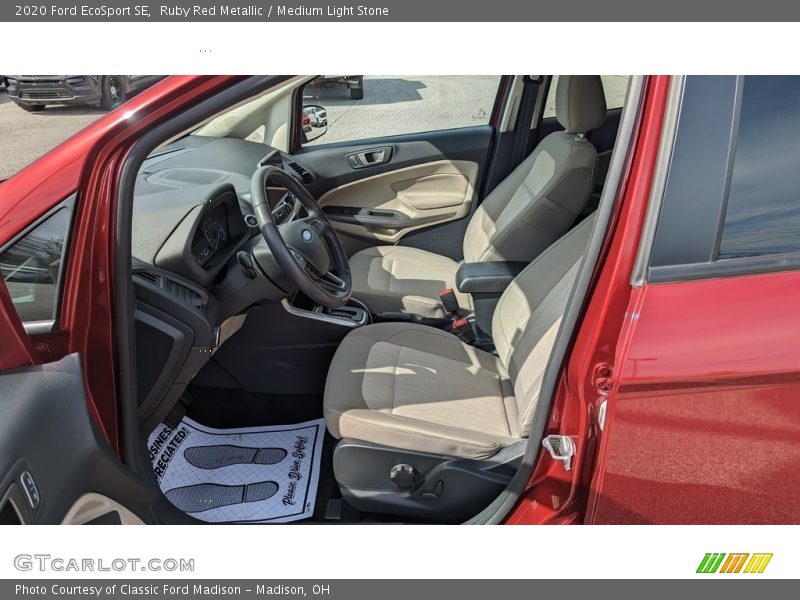 Ruby Red Metallic / Medium Light Stone 2020 Ford EcoSport SE