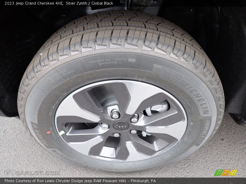 Silver Zynith / Global Black 2023 Jeep Grand Cherokee 4XE