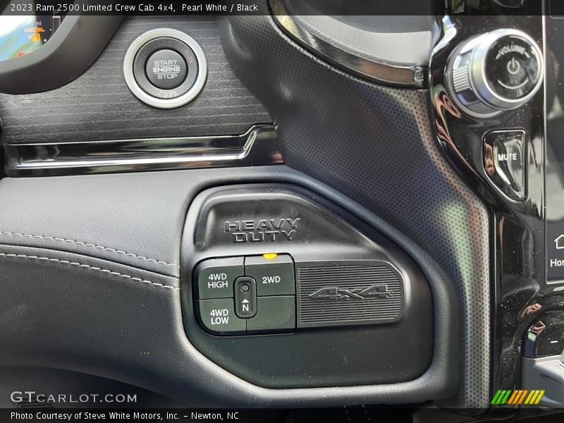 Controls of 2023 2500 Limited Crew Cab 4x4