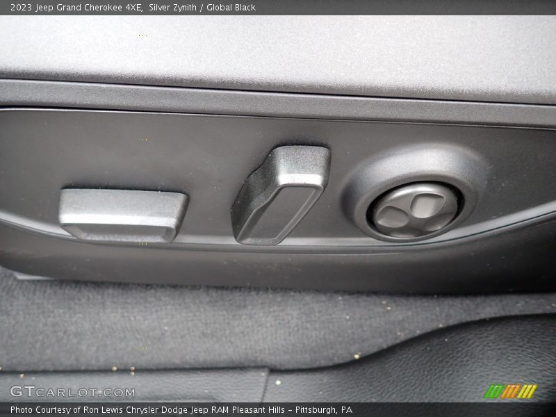 Silver Zynith / Global Black 2023 Jeep Grand Cherokee 4XE