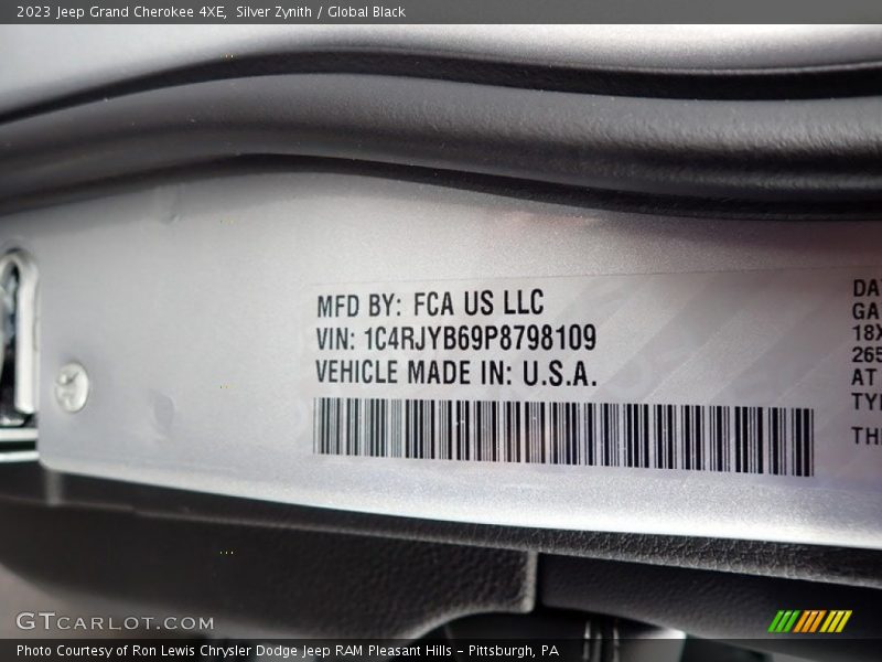 Silver Zynith / Global Black 2023 Jeep Grand Cherokee 4XE
