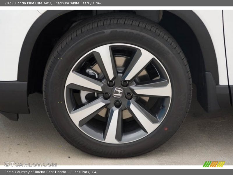 Platinum White Pearl / Gray 2023 Honda Pilot Elite AWD