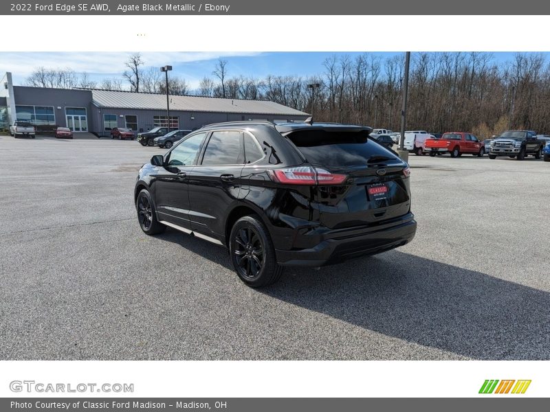 Agate Black Metallic / Ebony 2022 Ford Edge SE AWD
