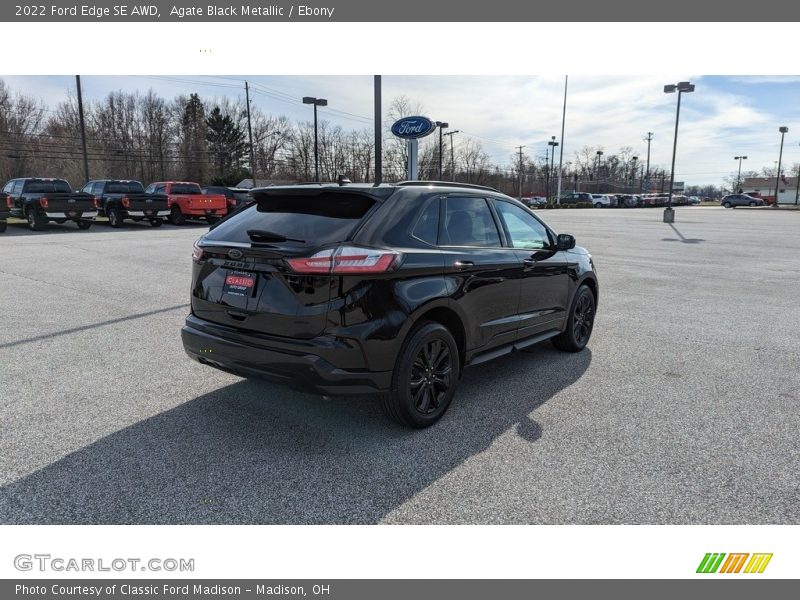 Agate Black Metallic / Ebony 2022 Ford Edge SE AWD