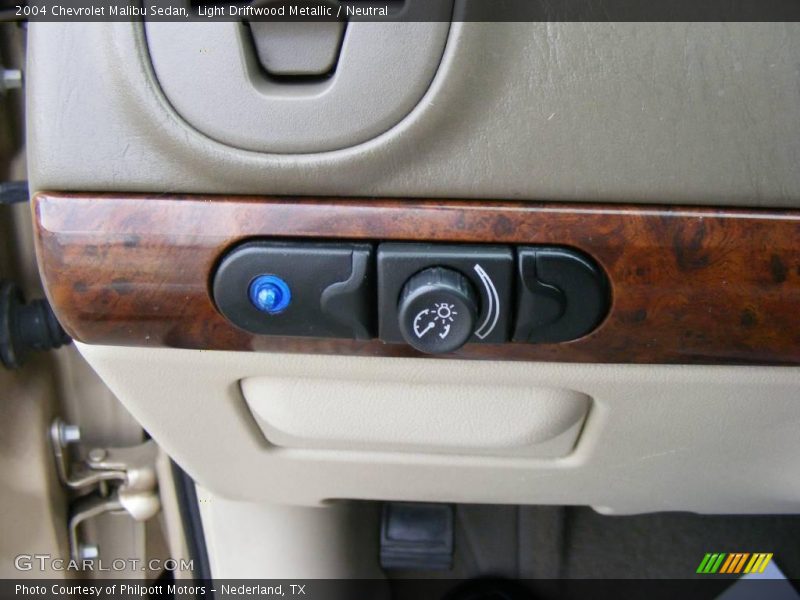 Light Driftwood Metallic / Neutral 2004 Chevrolet Malibu Sedan