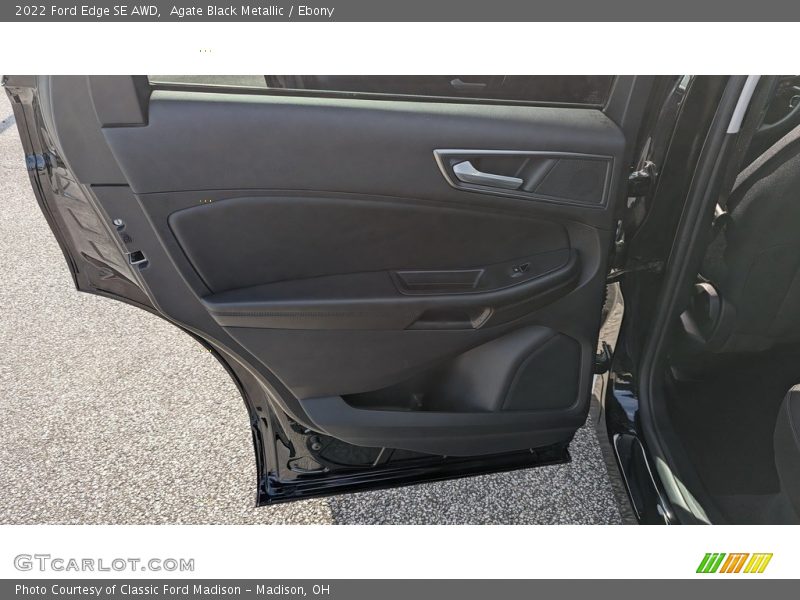 Agate Black Metallic / Ebony 2022 Ford Edge SE AWD