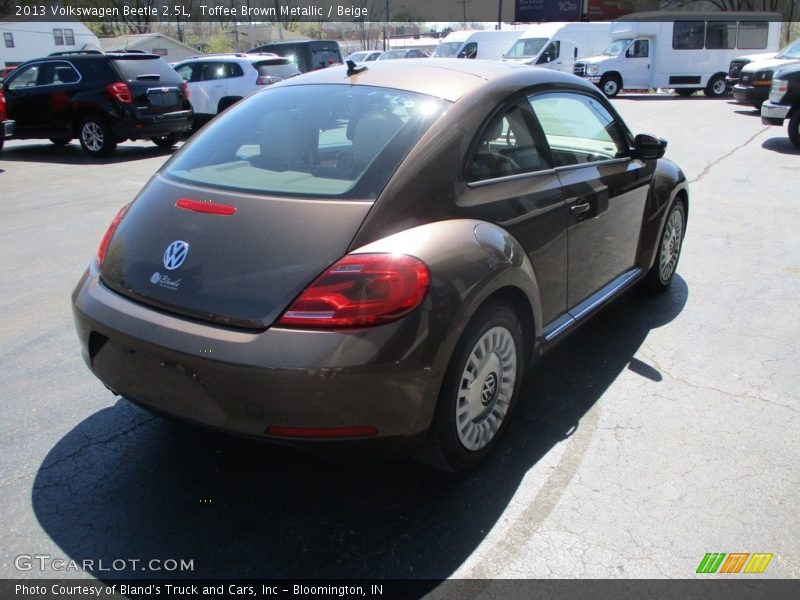 Toffee Brown Metallic / Beige 2013 Volkswagen Beetle 2.5L