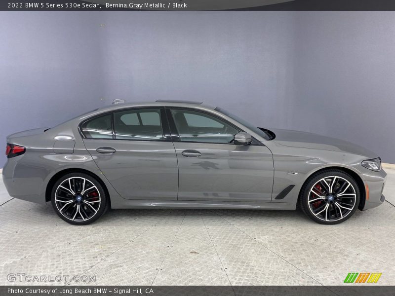 Bernina Gray Metallic / Black 2022 BMW 5 Series 530e Sedan