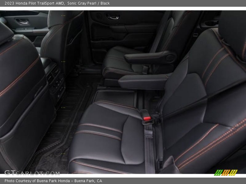 Sonic Gray Pearl / Black 2023 Honda Pilot TrailSport AWD