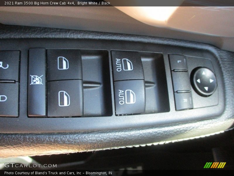 Bright White / Black 2021 Ram 3500 Big Horn Crew Cab 4x4