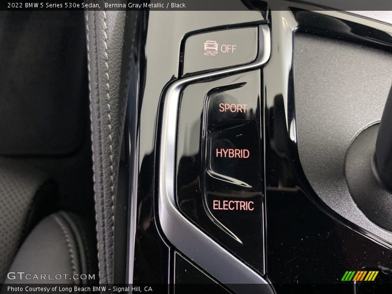Bernina Gray Metallic / Black 2022 BMW 5 Series 530e Sedan