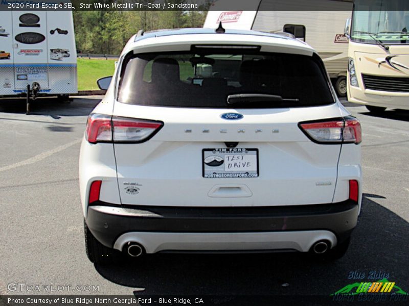 Star White Metallic Tri-Coat / Sandstone 2020 Ford Escape SEL