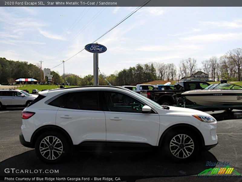 Star White Metallic Tri-Coat / Sandstone 2020 Ford Escape SEL