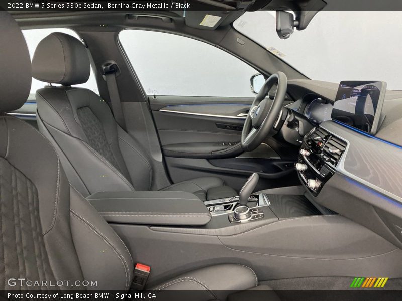 Bernina Gray Metallic / Black 2022 BMW 5 Series 530e Sedan