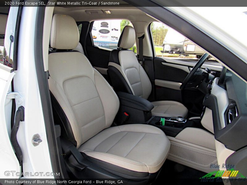 Star White Metallic Tri-Coat / Sandstone 2020 Ford Escape SEL
