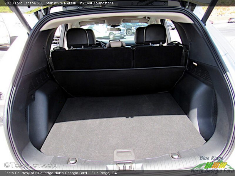Star White Metallic Tri-Coat / Sandstone 2020 Ford Escape SEL