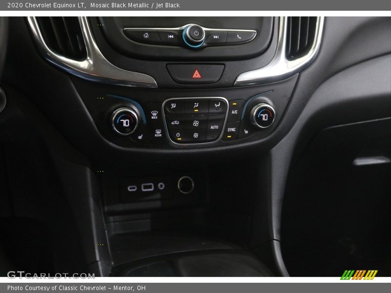 Mosaic Black Metallic / Jet Black 2020 Chevrolet Equinox LT