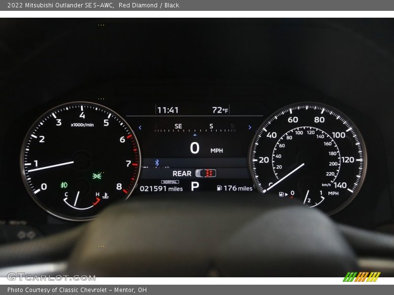Red Diamond / Black 2022 Mitsubishi Outlander SE S-AWC