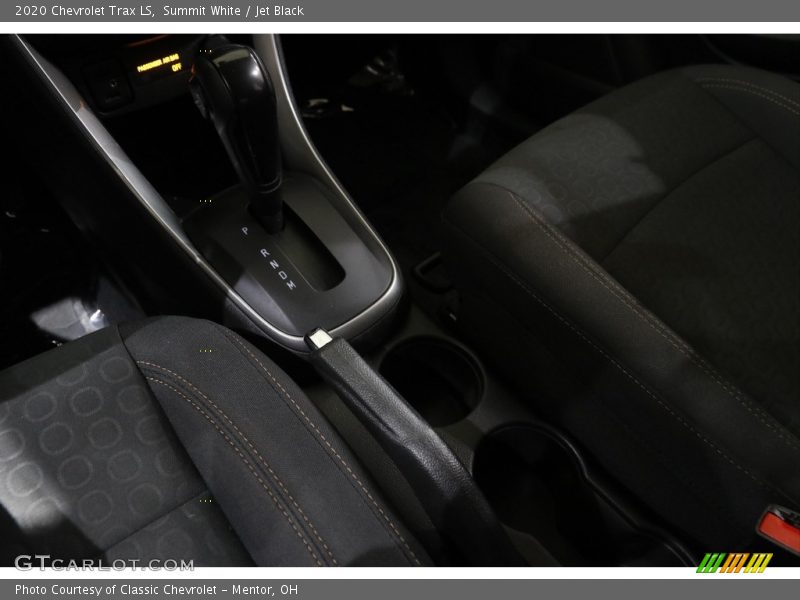 Summit White / Jet Black 2020 Chevrolet Trax LS