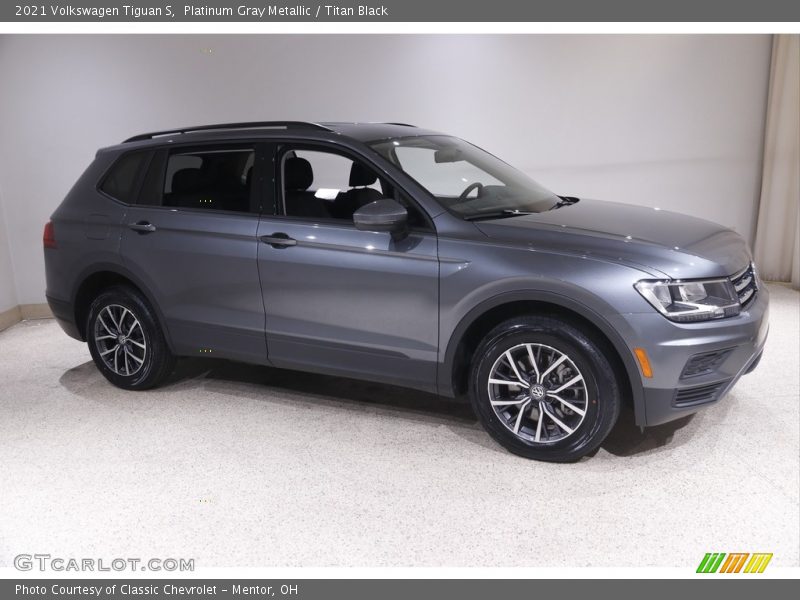 Platinum Gray Metallic / Titan Black 2021 Volkswagen Tiguan S