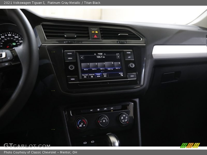 Platinum Gray Metallic / Titan Black 2021 Volkswagen Tiguan S