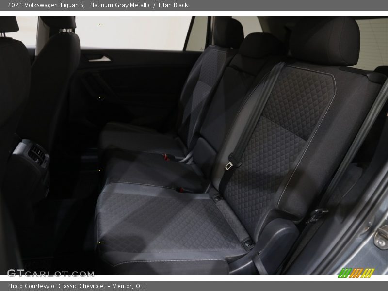 Platinum Gray Metallic / Titan Black 2021 Volkswagen Tiguan S