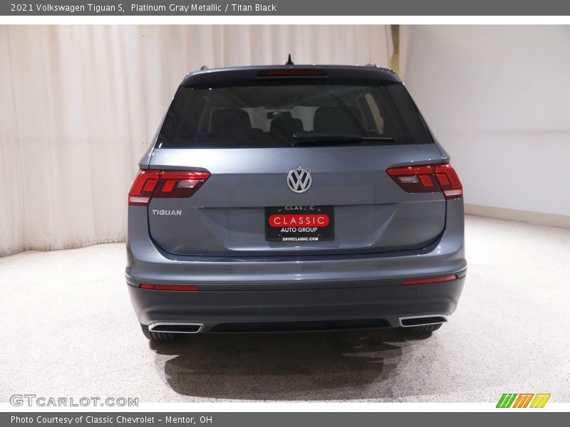 Platinum Gray Metallic / Titan Black 2021 Volkswagen Tiguan S