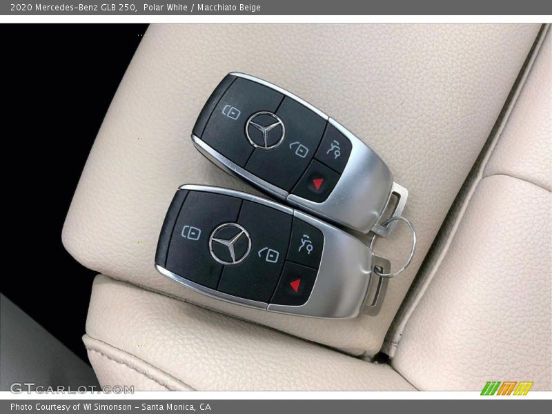 Polar White / Macchiato Beige 2020 Mercedes-Benz GLB 250